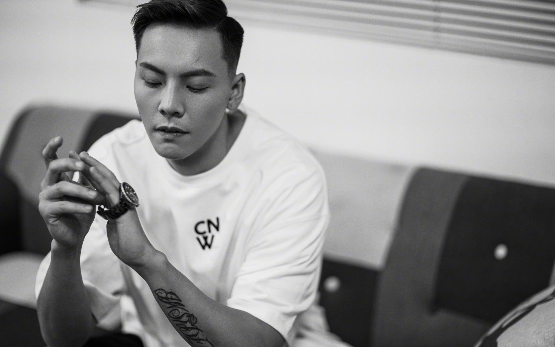 姆巴佩获得法甲最佳球员奖,表现出色,姆巴佩是法国队吗